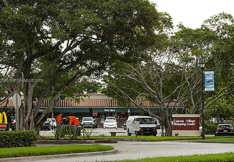 7400 Miami Lakes Dr #D107 — Photo 3