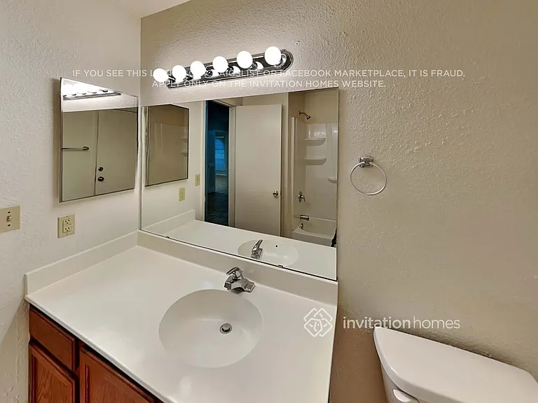 7748 W Cherry Hills Dr — Photo 14