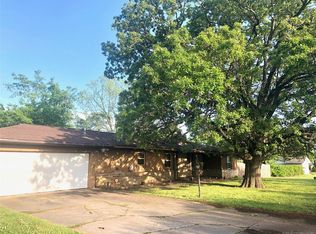 102 S Country Club Rd, Ada, OK 74820