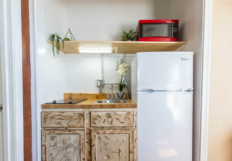 210 E North St #3 — Photo 3