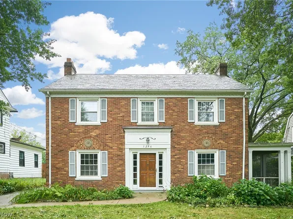 1296 Delia Ave, Akron, OH 44320