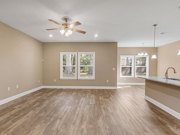4th image of 507 Gil Ava St