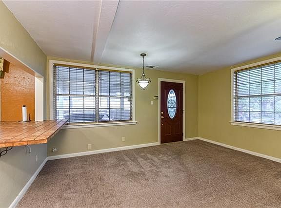 3rd image of 2520 Dean Ln