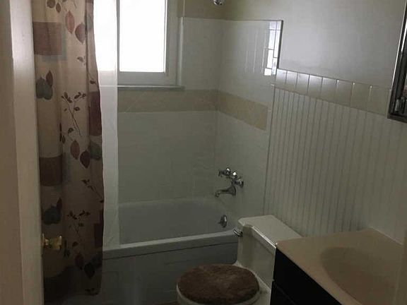 5th image of 3776 Astor Ave