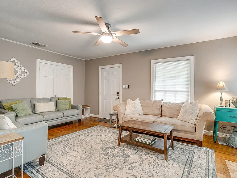 3619 Winston Rd — Photo 28
