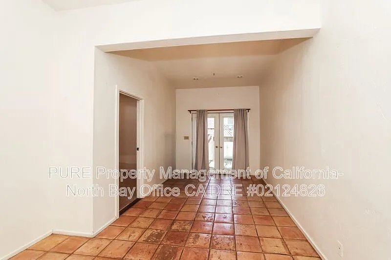 1 bed, 1.0 bath, 650 sqft, $1,950 — Photo 2