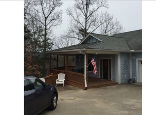 462 Holly Berry Cir, Hayesville, NC 28904