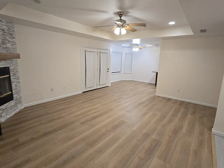 112 Cades Ct — Photo 20