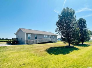 1142 Medlin Rd, Centralia, IL 62801