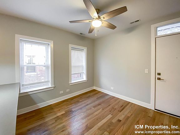 4th image of 2121 N Sedgwick St #3