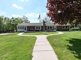 W284N7929 Miller Rd, Hartland, WI 53029