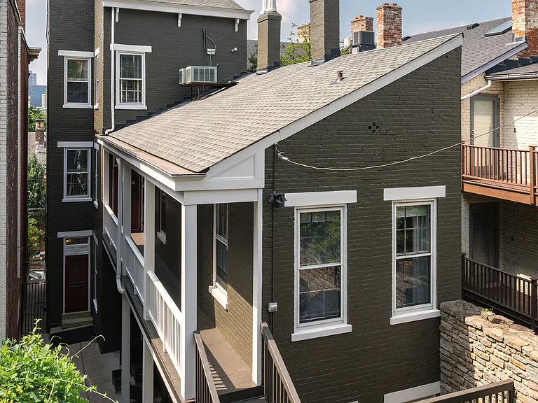 332 Milton St #2 — Photo 29