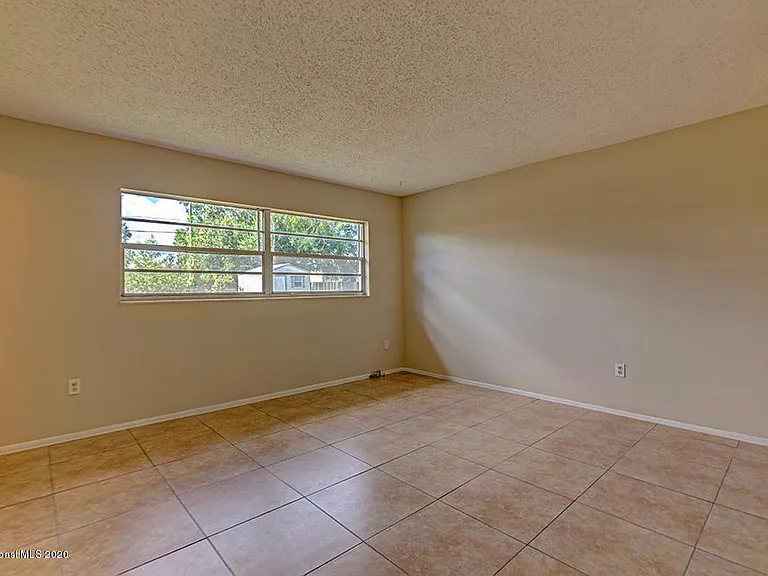 1640 Norman St NE — Photo 14