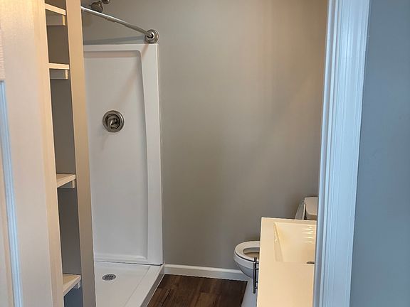 3rd image of 811 N Queen St #1
