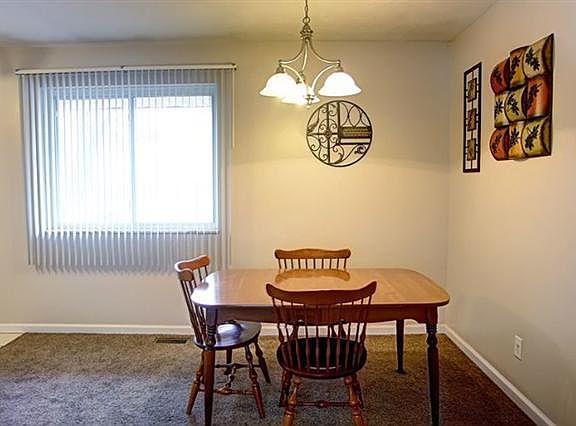5th image of 151 Arisa Dr