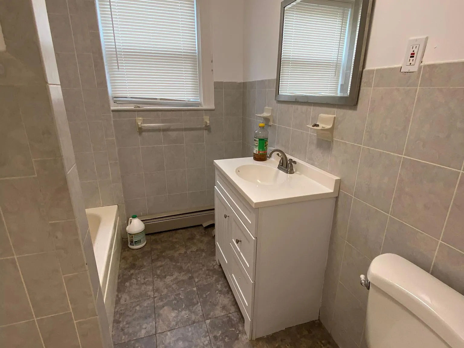 3 bed, $1,850 — Photo 4
