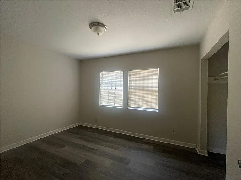 10509 Fairland Dr — Photo 5
