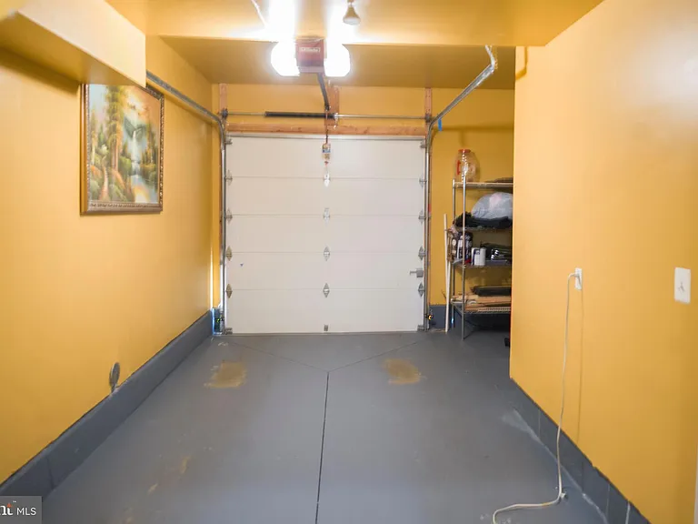 4281 S Capitol St SW — Photo 22