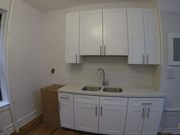 5th image of 1219 Union St APT 3A