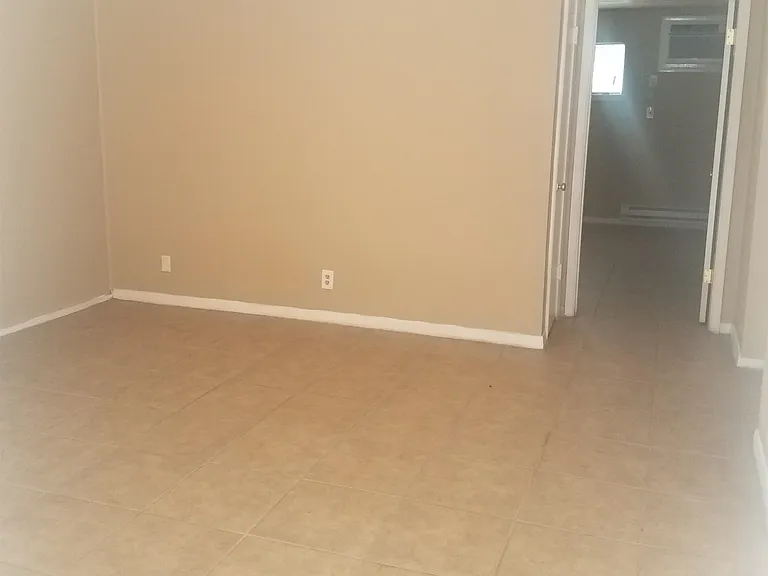 1204 Saint Joseph St — Photo 27