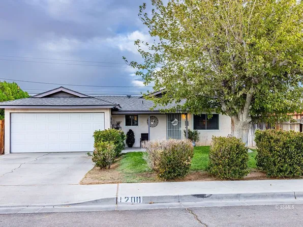 1200 W Saint George Ave, Ridgecrest, CA 93555