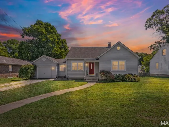 21 Dennis Dr, Belleville, IL 62226