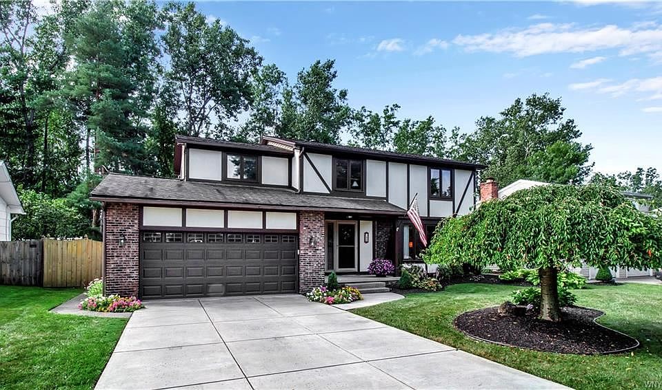 1st image of 58 Montbleu Dr
