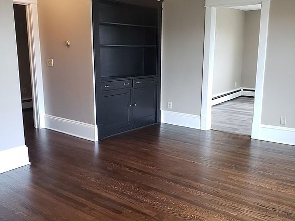 5th image of 203 W Liberty St #1
