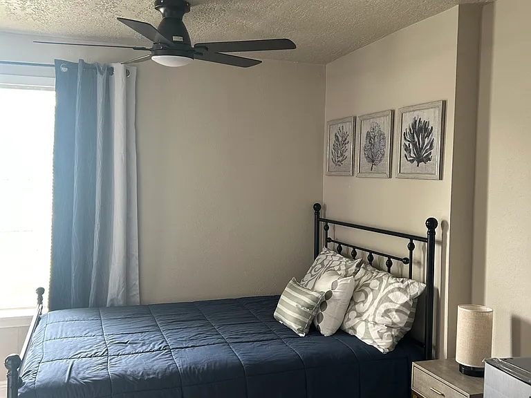 523 Cresline St — Photo 9