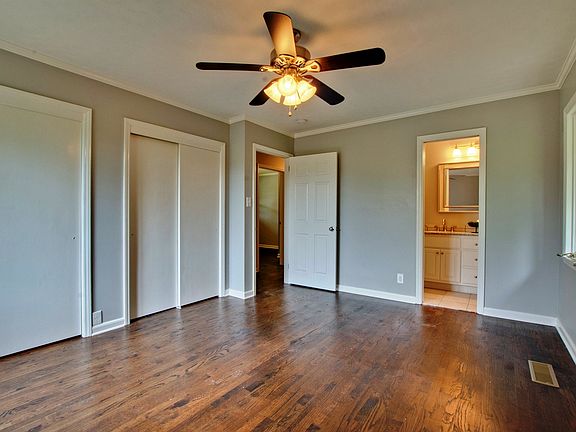 2nd image of 3307 Greymont Dr SW