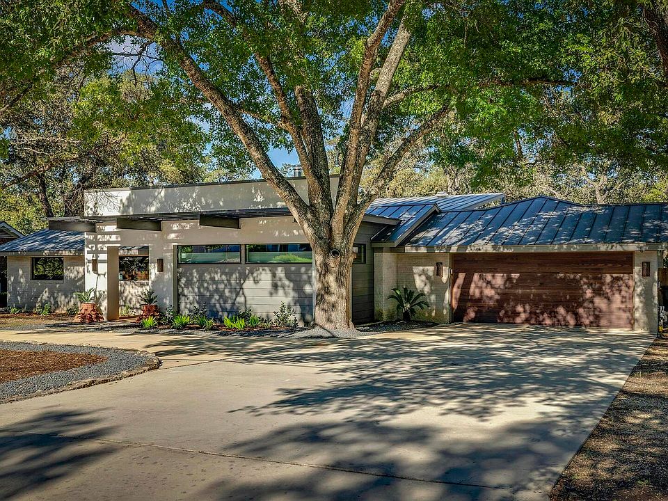 1st image of 119 Canyon Oaks Dr