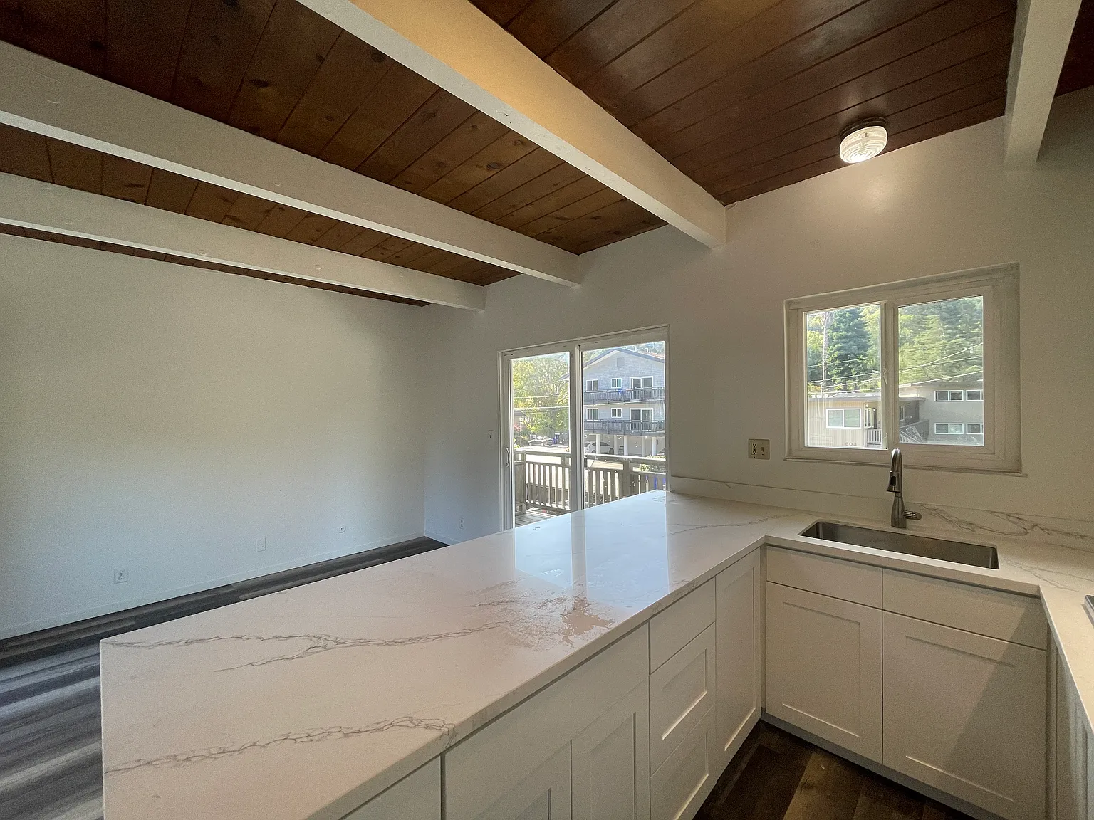 1 bed, $2,195 — Photo 4