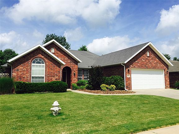 2nd image of 2315 N Hatterly Ln