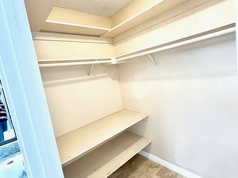 3438 Avocado Hill Way — Photo 17