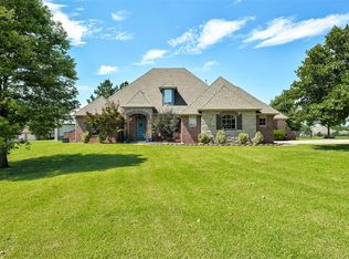 7916 Dove Crossing Dr, Edmond, OK 73034