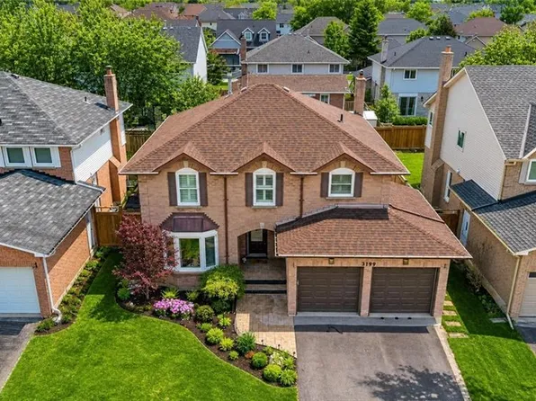 3199 Desmond Dr, Burlington, ON L7M 3N1
