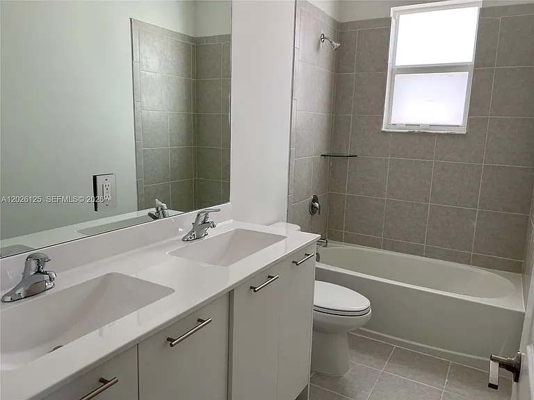2340 NW 130th Ter — Photo 44