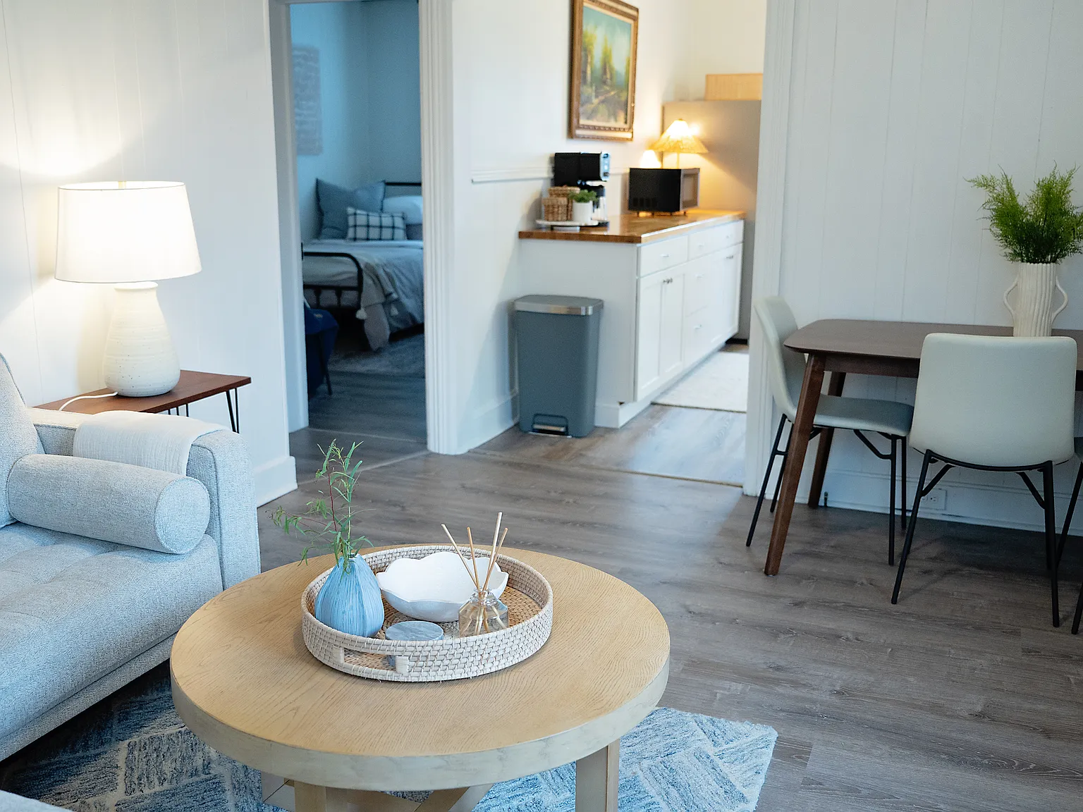 2 bed, 850 sqft, $1,550 — Photo 2