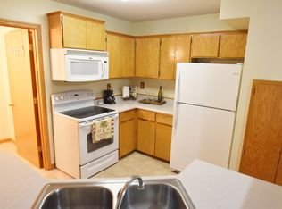 1600 Geske Rd, Chaska, MN 55318