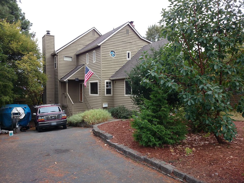 2nd image of 4026 47th Ave S
