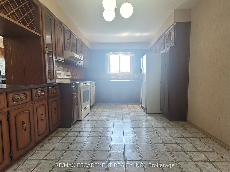325 Fairview Dr #3 — Photo 13