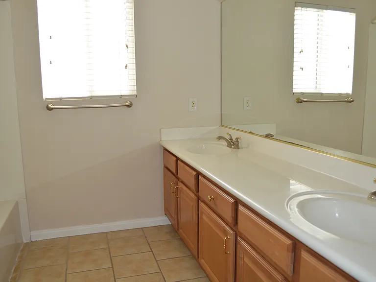 914 Socorro Song Ln — Photo 18