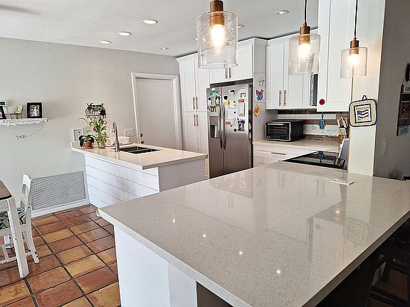 large working/serving bar