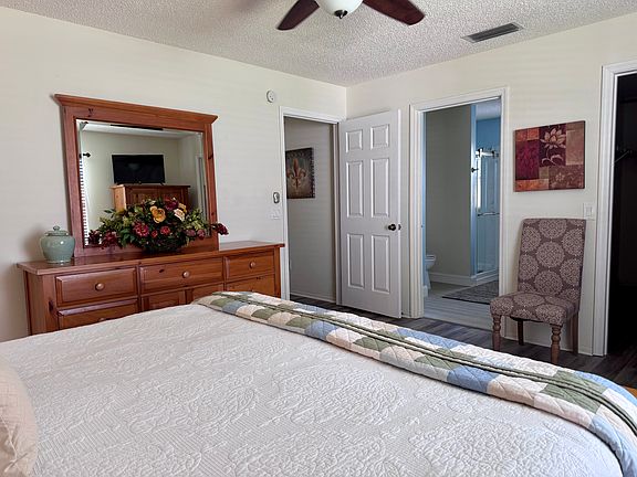 5th image of 1502 Alfonso Ln