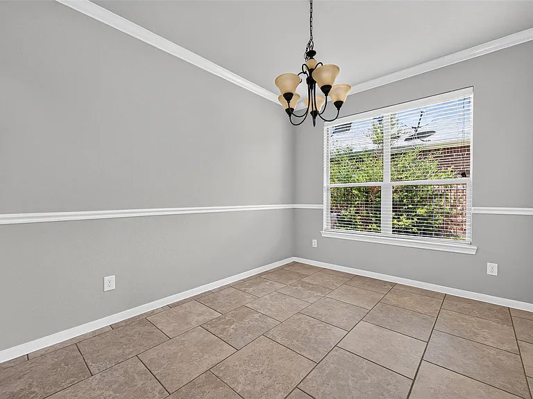 50 Vershire Cir — Photo 10
