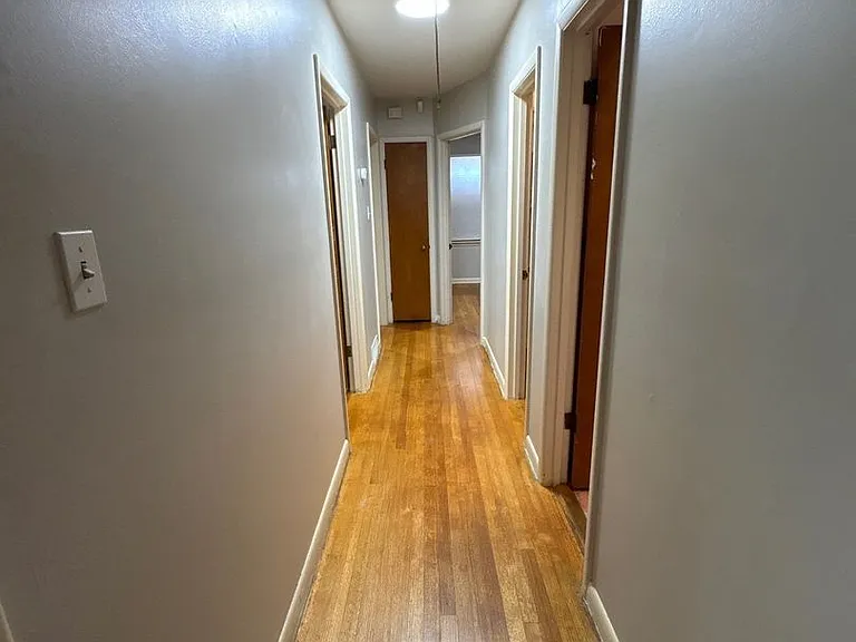 1552 Delmont Rd — Photo 16