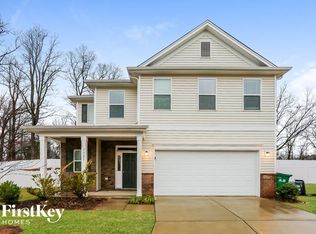 7321 Brawley Wood Ct, Charlotte, NC 28215