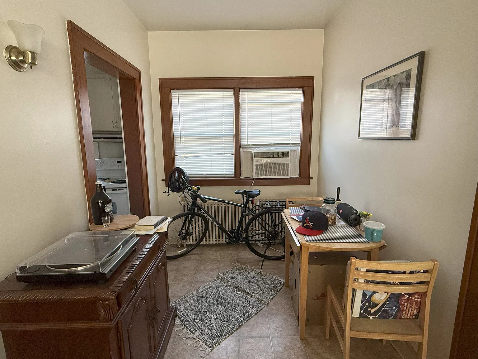 Studio, 649 sqft, $905 — Photo 2