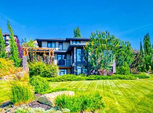 16 Spring Valley Way SW, Calgary, AB T3H5M1