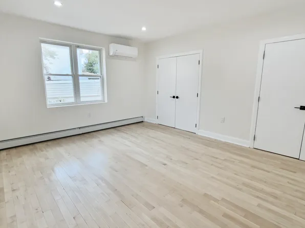 903 East 93rd Street image 11 of 50